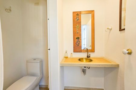 Casa para alugar com 290m², 4 quartos e 3 vagas