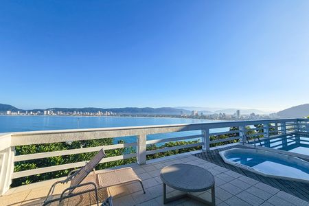 Casa para alugar com 290m², 4 quartos e 3 vagas