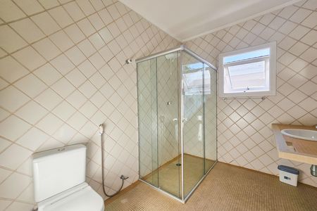 Casa para alugar com 290m², 4 quartos e 3 vagas