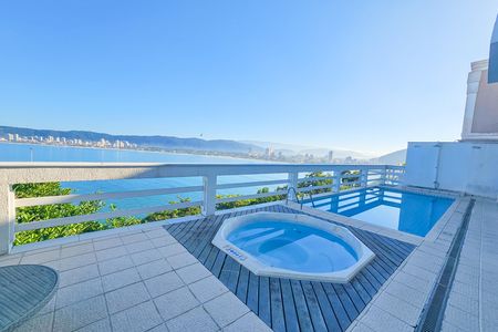 Casa para alugar com 290m², 4 quartos e 3 vagas