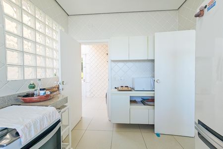 Casa para alugar com 290m², 4 quartos e 3 vagas