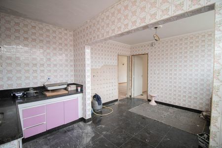 Casa para alugar com 285m², 3 quartos e 4 vagas Casa para alugar com 285m², 3 quartos e 4 vagasCOZINHA
