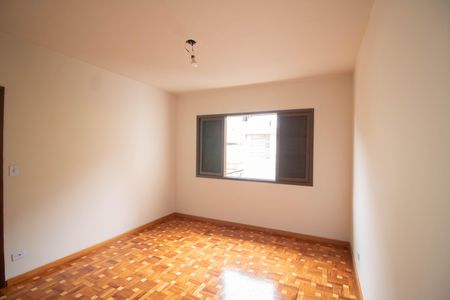 Casa para alugar com 285m², 3 quartos e 4 vagas Casa para alugar com 285m², 3 quartos e 4 vagasQUARTO 2