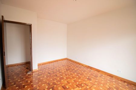 Casa para alugar com 285m², 3 quartos e 4 vagas Casa para alugar com 285m², 3 quartos e 4 vagasQUARTO 1