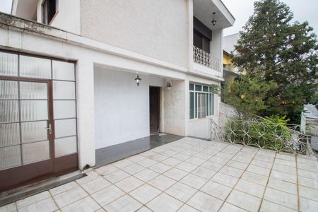 Casa para alugar com 285m², 3 quartos e 4 vagas Casa para alugar com 285m², 3 quartos e 4 vagasVARANDA DA SALA