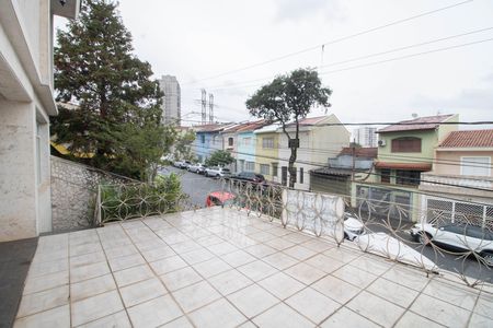 Casa para alugar com 285m², 3 quartos e 4 vagas Casa para alugar com 285m², 3 quartos e 4 vagasVARANDA DA SALA