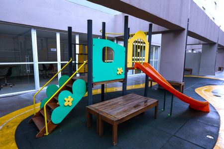 Apartamento para alugar com 35m², 2 quartos e sem vaga Apartamento para alugar com 35m², 2 quartos e sem vagaÁrea comum - Playground