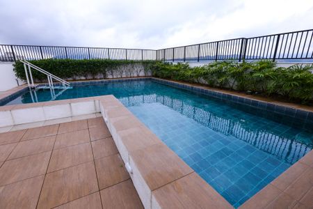 Apartamento para alugar com 35m², 2 quartos e sem vaga Apartamento para alugar com 35m², 2 quartos e sem vagaPiscina