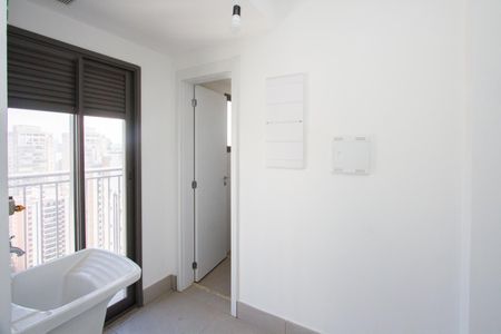 Apartamento à venda com 165m², 3 quartos e 2 vagas Apartamento à venda com 165m², 3 quartos e 2 vagasÁrea de serviço