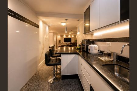 Apartamento à venda com 106m², 3 quartos e 1 vaga Apartamento à venda com 106m², 3 quartos e 1 vagaCozinha