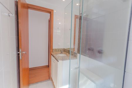 Apartamento para alugar com 58m², 2 quartos e 3 vagas Apartamento para alugar com 58m², 2 quartos e 3 vagasBanheiro Social