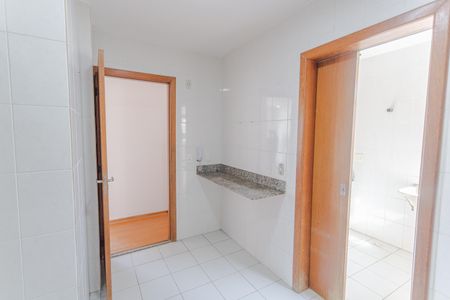 Apartamento para alugar com 58m², 2 quartos e 3 vagas Apartamento para alugar com 58m², 2 quartos e 3 vagasCozinha