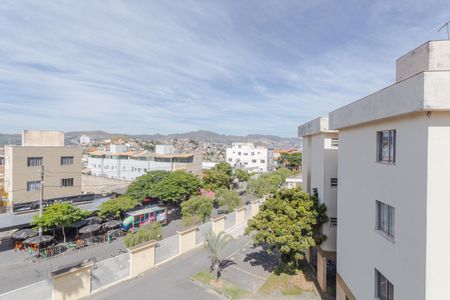 Vista da Sala de apartamento para alugar com 2 quartos, 58m² em Nova Vista, Belo Horizonte