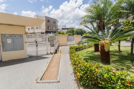 Apartamento para alugar com 58m², 2 quartos e 3 vagas Apartamento para alugar com 58m², 2 quartos e 3 vagasEntrada