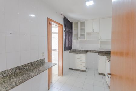 Apartamento para alugar com 58m², 2 quartos e 3 vagas Apartamento para alugar com 58m², 2 quartos e 3 vagasCozinha