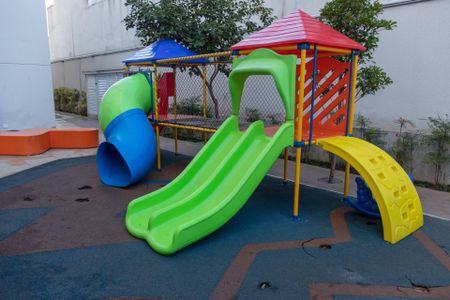 Apartamento à venda com 35m², 2 quartos e sem vagaÁrea comum - Playground