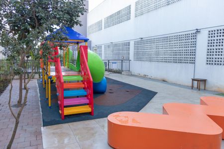 Apartamento à venda com 35m², 2 quartos e sem vagaÁrea comum - Playground