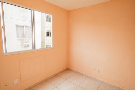 Quarto 1 de apartamento para alugar com 2 quartos, 44m² em Santa Cruz, Rio de Janeiro