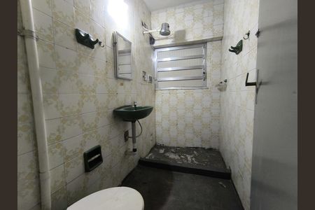 Casa à venda com 125m², 4 quartos e 1 vaga Casa à venda com 125m², 4 quartos e 1 vagaBanheiro