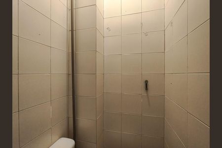 Apartamento à venda com 60m², 2 quartos e sem vaga Apartamento à venda com 60m², 2 quartos e sem vagaBanheiro de serviço