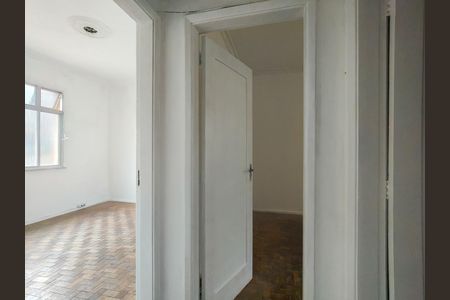 Apartamento à venda com 60m², 2 quartos e sem vaga Apartamento à venda com 60m², 2 quartos e sem vagaCorredor