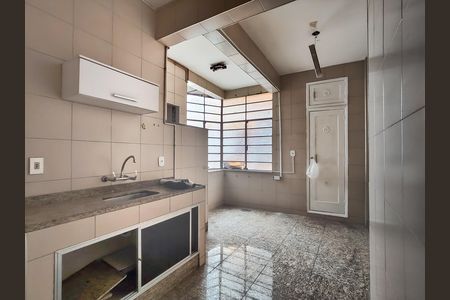 Apartamento à venda com 60m², 2 quartos e sem vaga Apartamento à venda com 60m², 2 quartos e sem vagaCozinha e Área de serviço