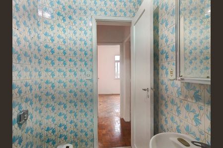 Banheiro social de apartamento à venda com 2 quartos, 60m² em Tijuca, Rio de Janeiro