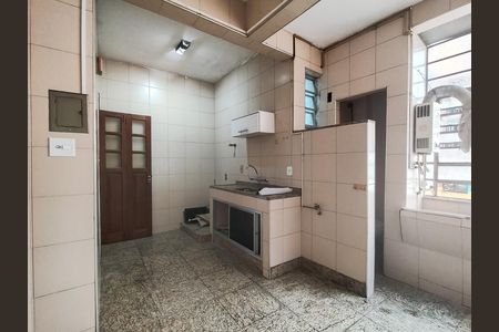 Cozinha e Área de serviço de apartamento à venda com 2 quartos, 60m² em Tijuca, Rio de Janeiro