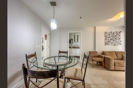 Apartamento para alugar com 62m², 2 quartos e 1 vaga