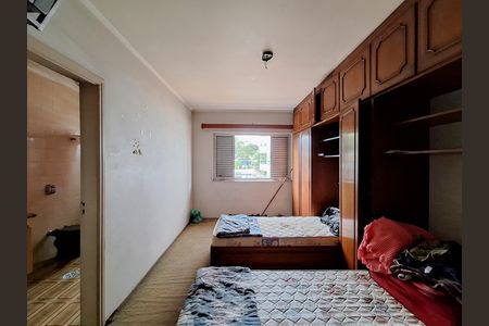 Casa à venda com 348m², 4 quartos e 6 vagas Casa à venda com 348m², 4 quartos e 6 vagasQuarto 1
