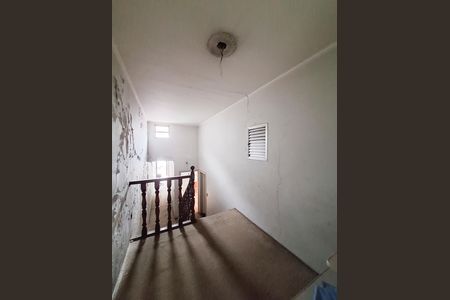 Casa à venda com 348m², 4 quartos e 6 vagas Casa à venda com 348m², 4 quartos e 6 vagasHall