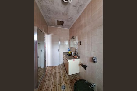 Casa à venda com 348m², 4 quartos e 6 vagas Casa à venda com 348m², 4 quartos e 6 vagasBanheiro Quarto 1