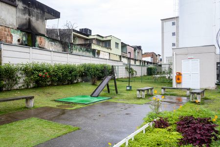 Apartamento para alugar com 45m², 2 quartos e 1 vaga Apartamento para alugar com 45m², 2 quartos e 1 vagaÁrea comum - Playground