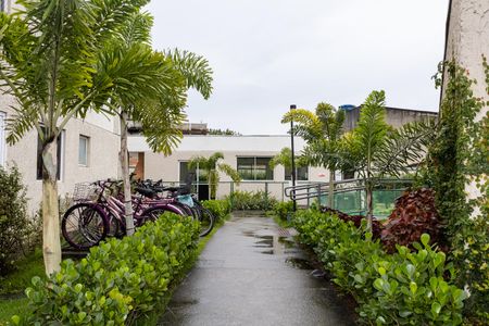Apartamento para alugar com 45m², 2 quartos e 1 vaga Apartamento para alugar com 45m², 2 quartos e 1 vagaÁrea comum - Salão de festas