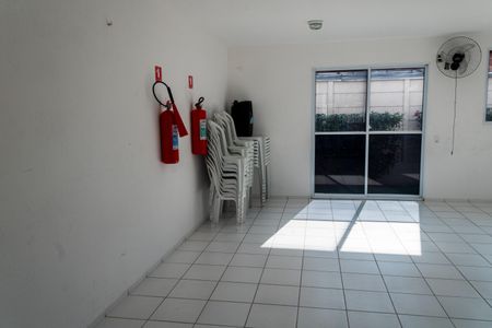 Apartamento para alugar com 45m², 2 quartos e 1 vaga Apartamento para alugar com 45m², 2 quartos e 1 vagaÁrea comum - Salão de festas