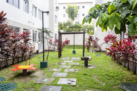 Apartamento para alugar com 45m², 2 quartos e 1 vaga Apartamento para alugar com 45m², 2 quartos e 1 vagaÁrea comum - Playground
