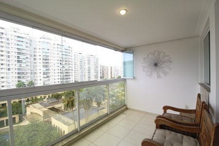 Sala - Varanda de apartamento para alugar com 3 quartos, 75m² em Barra da Tijuca, Rio de Janeiro