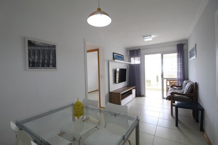 Sala de apartamento para alugar com 3 quartos, 75m² em Barra da Tijuca, Rio de Janeiro