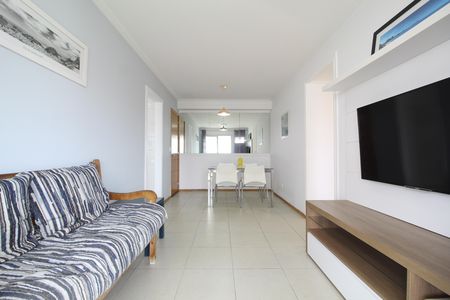 Sala de apartamento para alugar com 3 quartos, 75m² em Barra da Tijuca, Rio de Janeiro