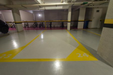 Apartamento para alugar com 38m², 1 quarto e 1 vaga Apartamento para alugar com 38m², 1 quarto e 1 vagaGaragem