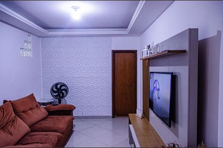 Casa à venda com 450m², 2 quartos e 4 vagas