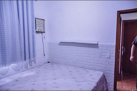 Casa à venda com 450m², 2 quartos e 4 vagas