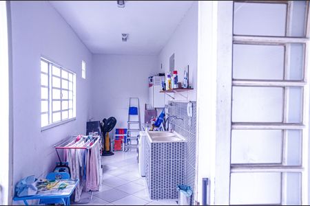 Casa à venda com 450m², 2 quartos e 4 vagas