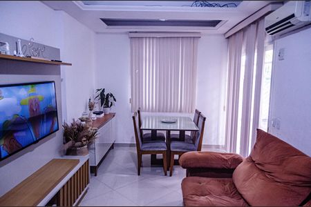 Casa à venda com 450m², 2 quartos e 4 vagas