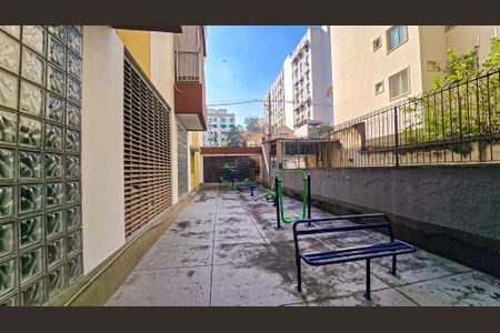 Apartamento à venda com 75m², 2 quartos e 1 vaga Apartamento à venda com 75m², 2 quartos e 1 vagaÁrea comum - Academia