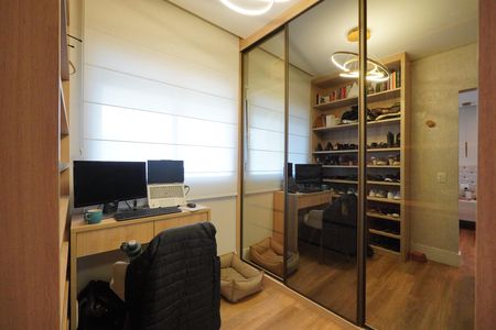 Apartamento à venda com 110m², 2 quartos e 2 vagasSuíte