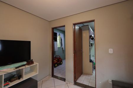 Casa para alugar com 120m², 3 quartos e 2 vagasSala