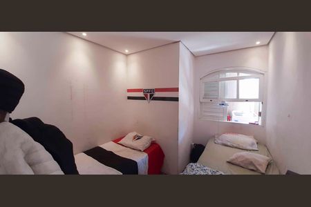 Quarto 1 de casa à venda com 2 quartos, 75m² em Veloso, Osasco