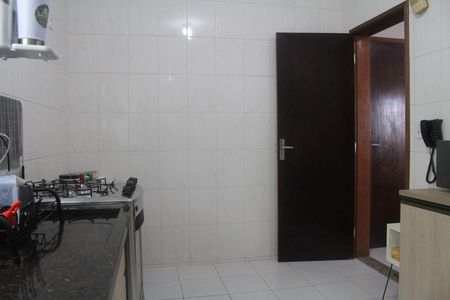 Apartamento à venda com 81m², 2 quartos e 2 vagasCozinha