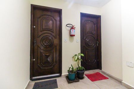 Apartamento à venda com 64m², 3 quartos e 1 vaga Apartamento à venda com 64m², 3 quartos e 1 vagaHall